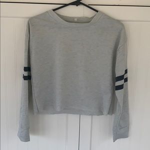 Light weight crop sweatshirt